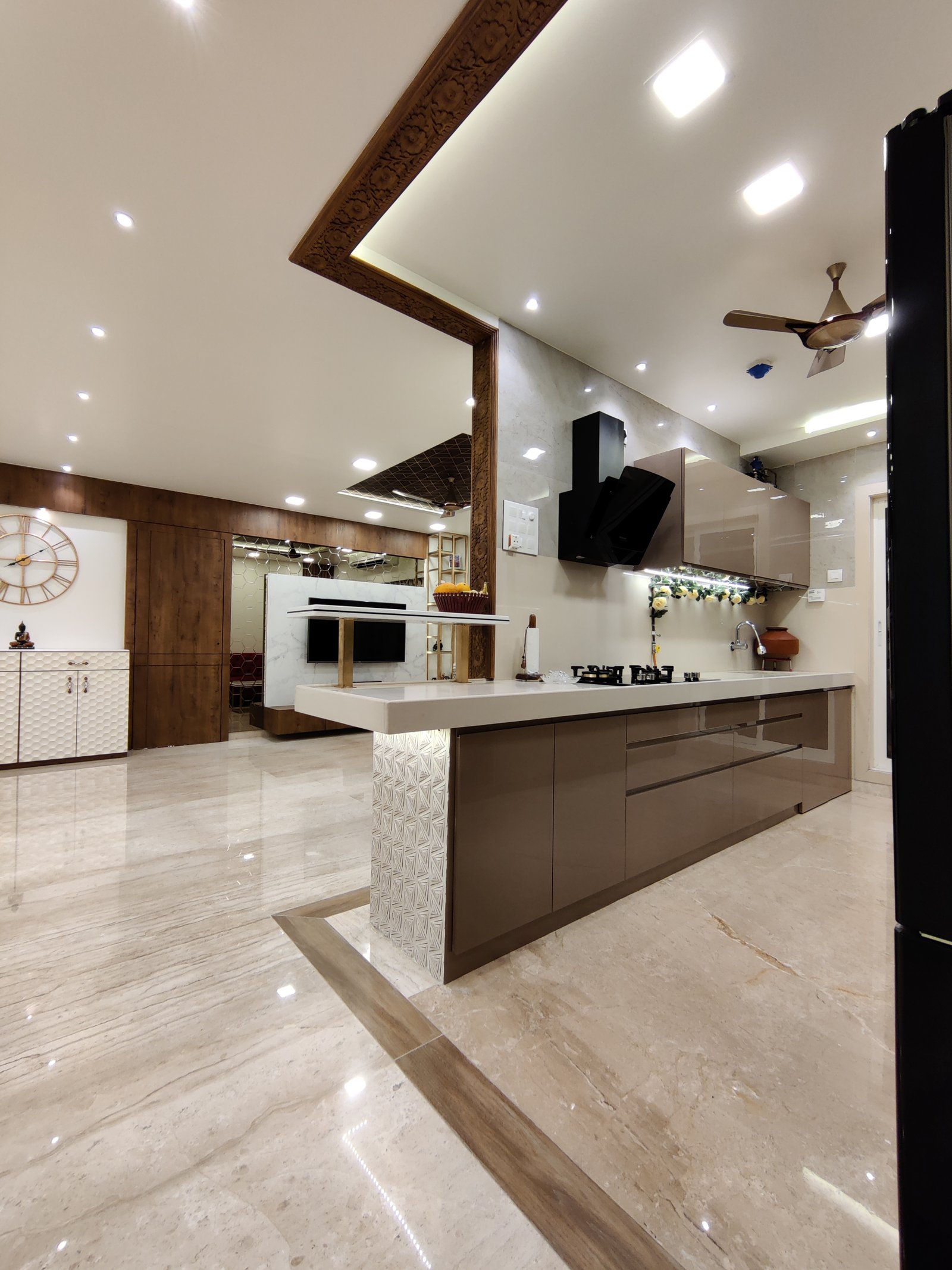 1703 Thane